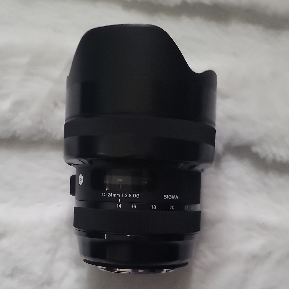 Sigma Beauty 14-24mm f/2.8 Black DG Lens